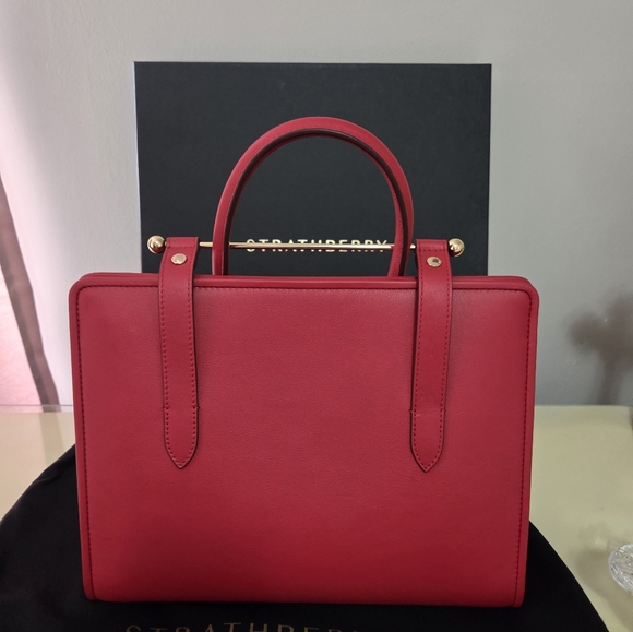 STRATHBERRY MIDI TOTE IN RUBY - Picture 3 of 9